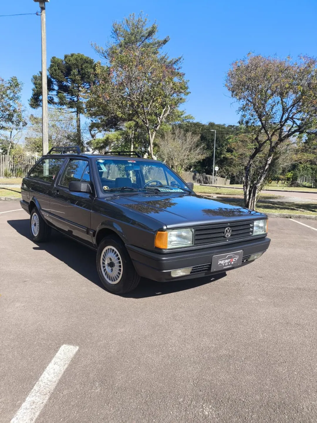 Vista dianteira da Volkswagen Parati GLS 1990